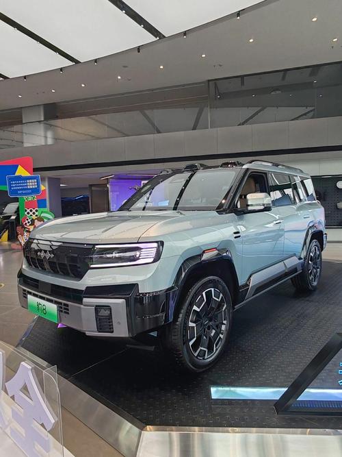 佛山三水区天耀福企业管理咨询比亚迪方程豹硬派越野的爆款，英菲尼迪35周年与你共成长